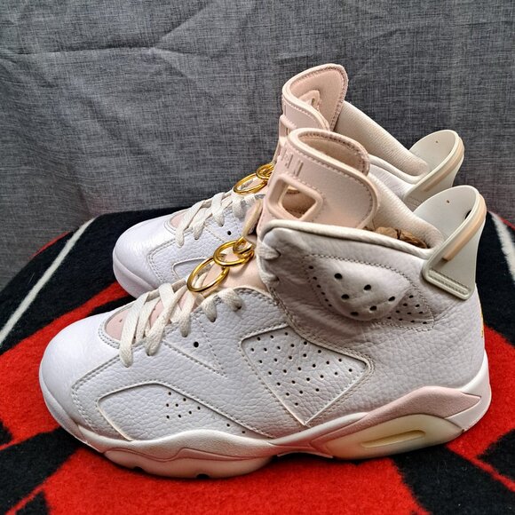 Size 8.5 Woman Nike Air Jordan 6 Retro 'Gold Hoops' DH9696-100 - Picture 1 of 11